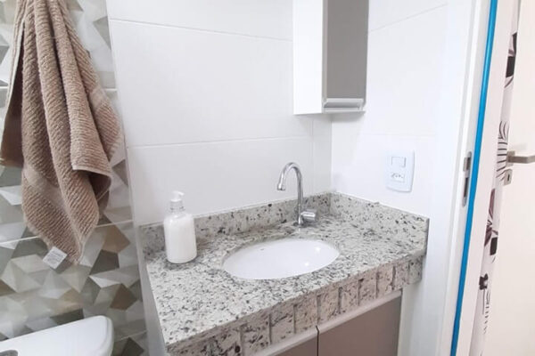 banheiro planejado decorata branco cinza
